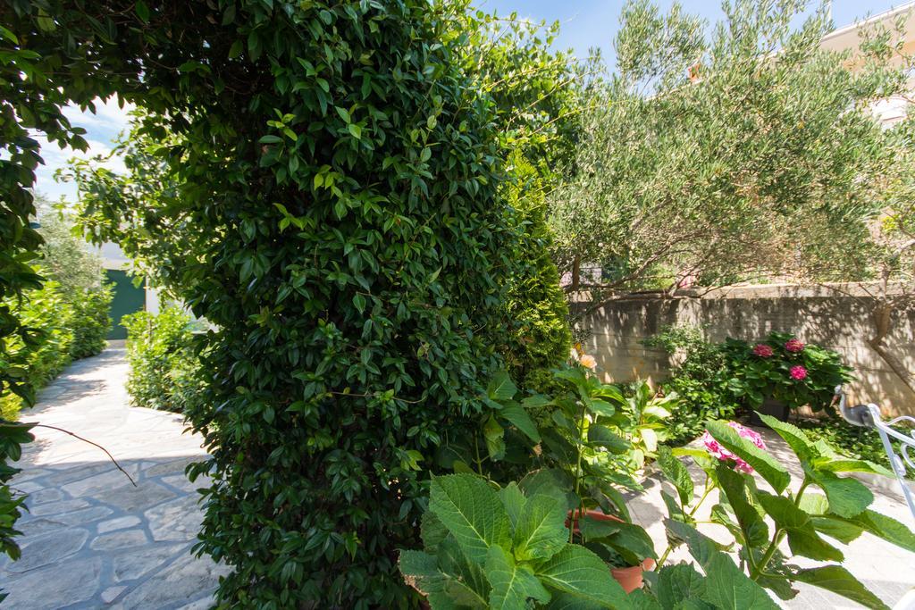 Apartment Lorenzo โตรกีร์ ภายนอก รูปภาพ