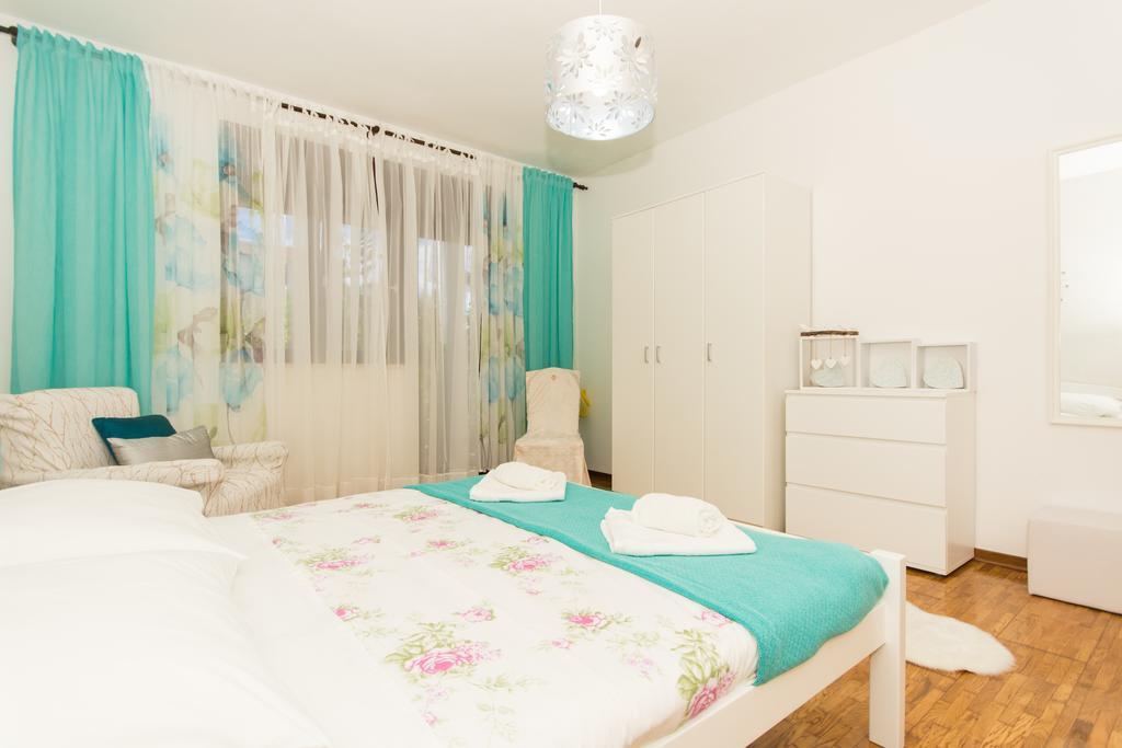Apartment Lorenzo โตรกีร์ ภายนอก รูปภาพ