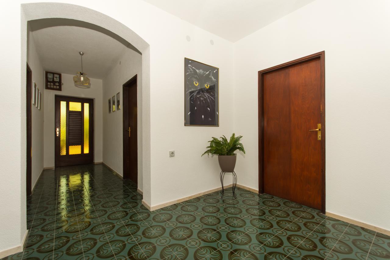 Apartment Lorenzo โตรกีร์ ภายนอก รูปภาพ